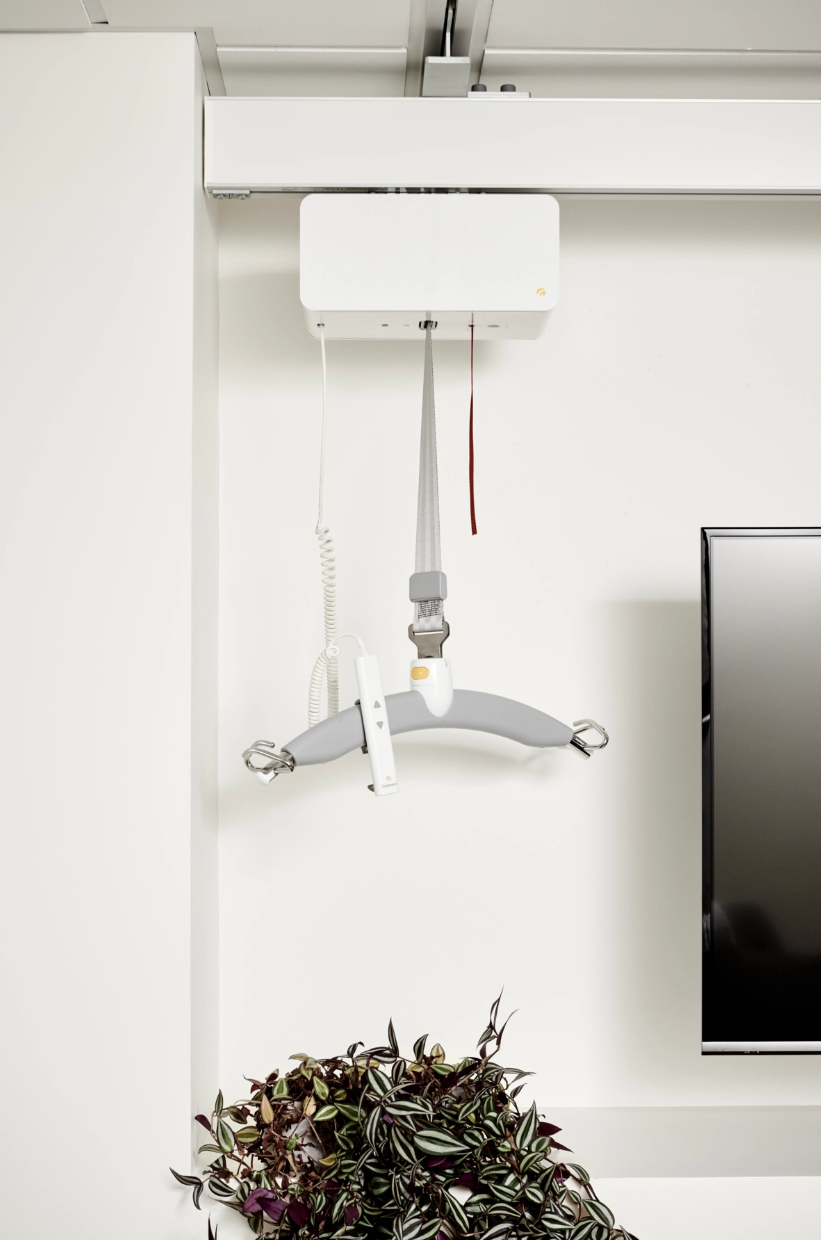 Guldmann lyftmotor GH3 laddning via skensystem